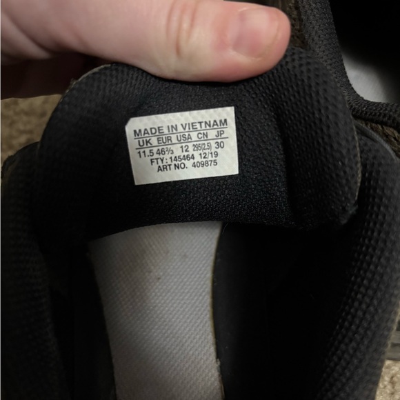 Green saloman trail running shoes men’s size 12 - Picture 4 of 4